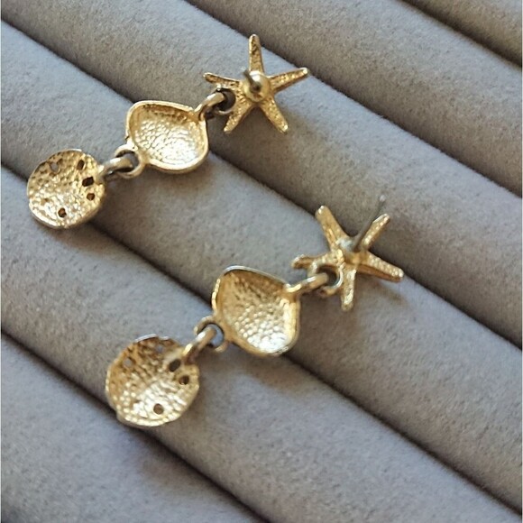 Starfish, shell and sand dollar silver dangle earrings - Picture 3 of 7